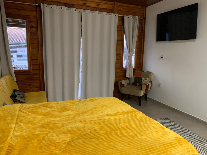 Others 5, Canto Gira Sol - Suite Flor, Penha