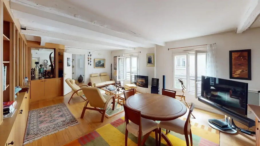 Others 5, Marais Two Bedroom Haven, Paris