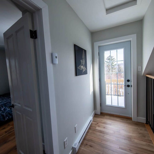 Room 5, De la Montagne-spa- PET Friendly- Ski in Ski out, Matawinie