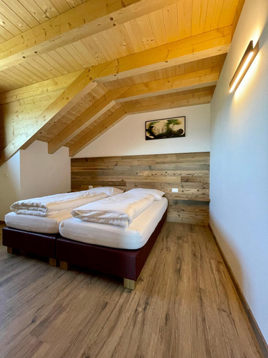 Bedroom 2, Sartu Apartments, Bolzano