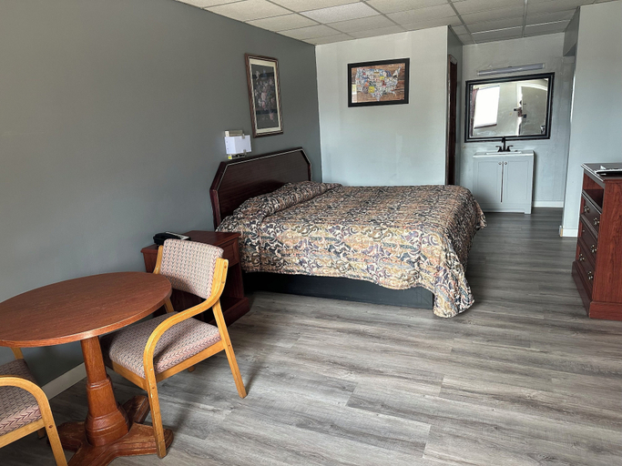 Bedroom 3, Budget Inn Gadsden, Etowah