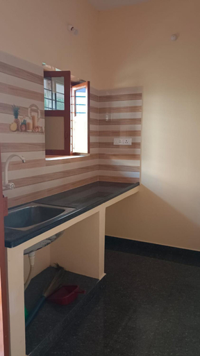 Others 4, Sathya Guest House, Tiruvannamalai