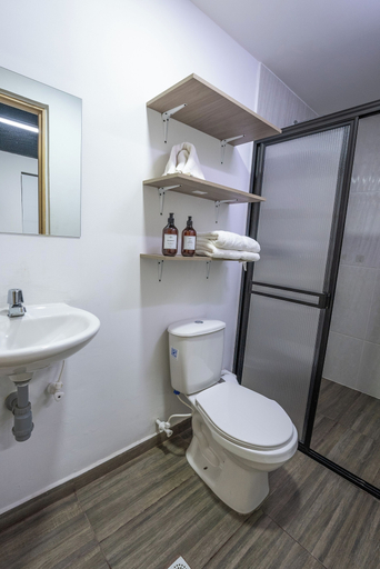 Bathroom 3, Coliving Tonchala, Medellín