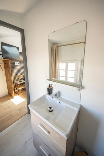 Bedroom 5, BD-Locations, Charente