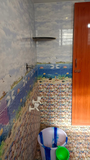 Bathroom 2, Sathya Guest House, Tiruvannamalai
