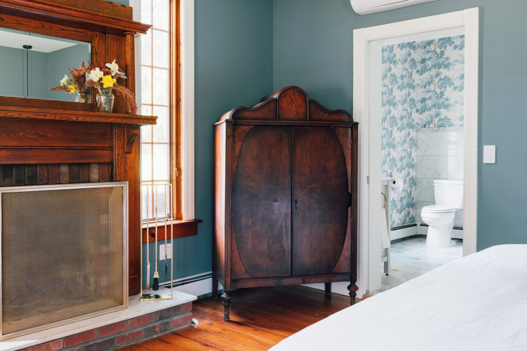 Bedroom 3, Silas House, Greene