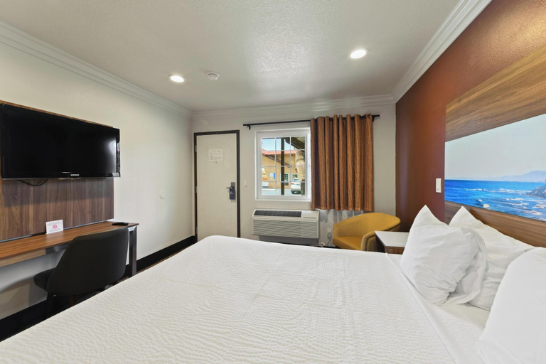 Bedroom 3, Hyland Inn Near Legoland, San Diego