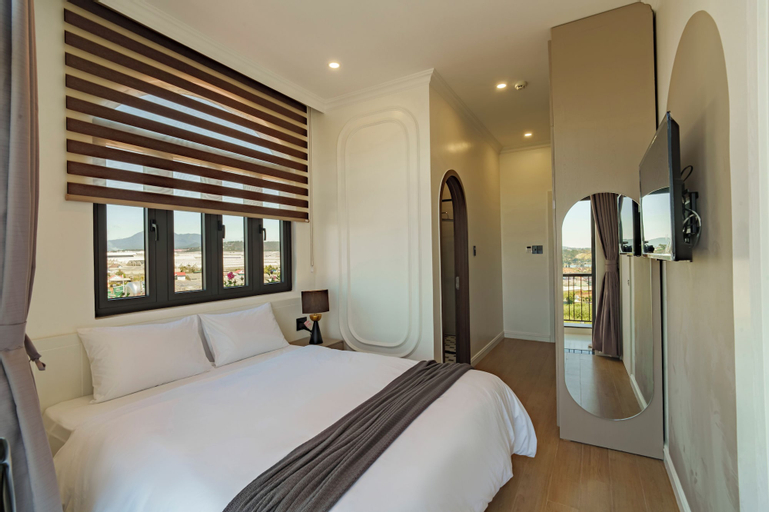 Bedroom 6