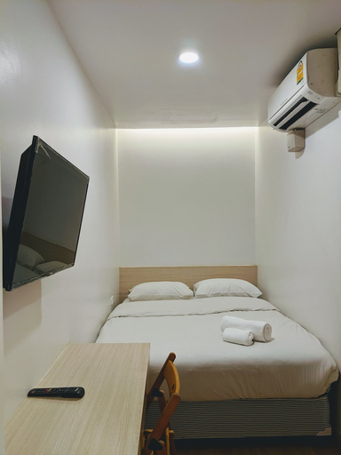 Bedroom 3, Good One Hostel & Cafe Bar, Bang Rak