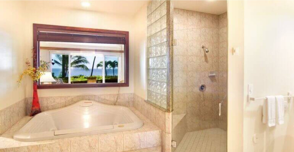 Bathroom, Whalers Cove Oceanfront Resort, Kauai