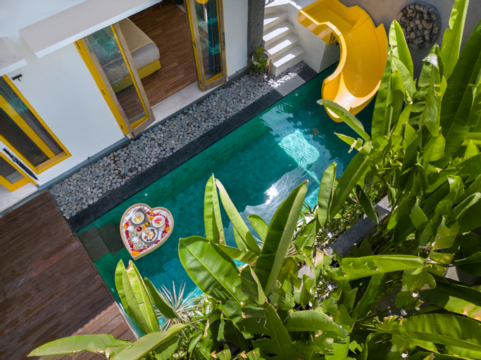 Swimming Pool 24