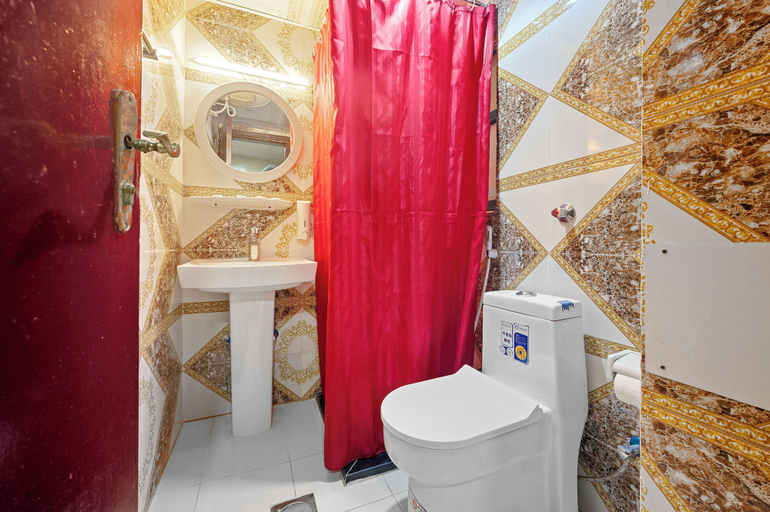 Bathroom 5, NAIF PALACE HOTEL, Dubai