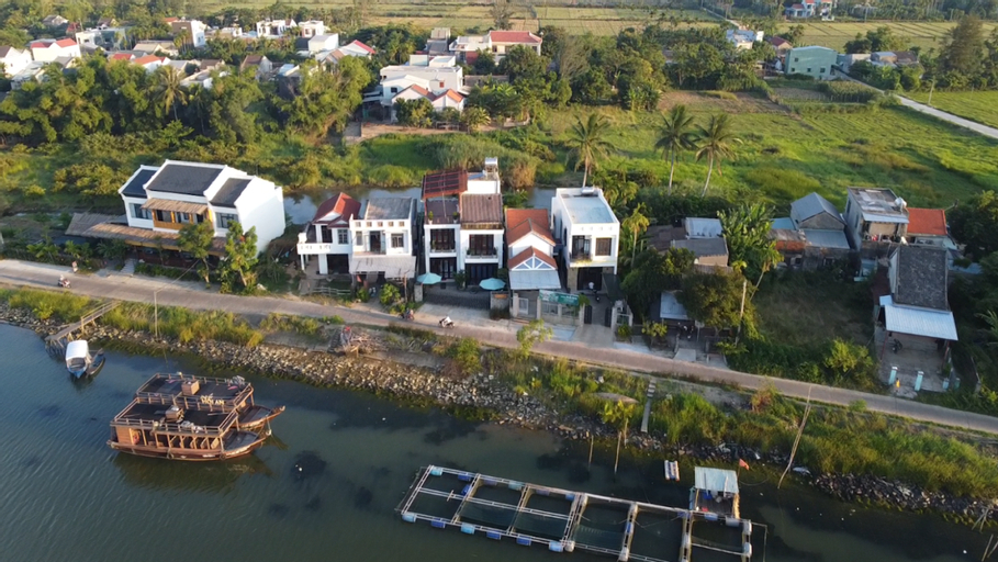 Exterior & Views 2, Gió Chiều Homestay - Riverside & Swimming pool, Da Nang