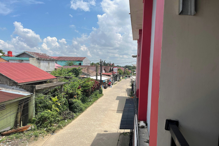 Exterior & Views 19