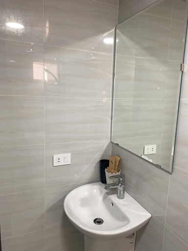 Bathroom 5, Apricot Garden Hotel, Sa Pa