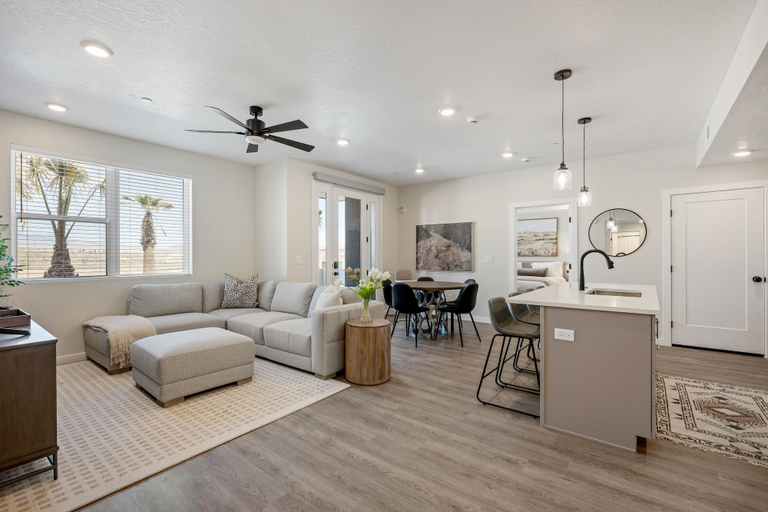 Primary image, Blue Sky Oasis 2 Bedroom Condo, Washington
