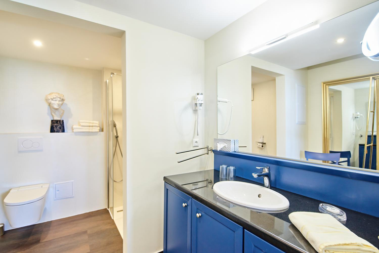 Bathroom 4, Hotel Asgard's Meereswarte, Vorpommern-Greifswald