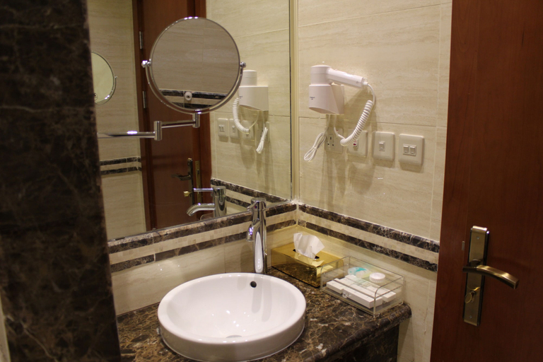 Bathroom 5, Pestana Hotel apartments 2, Riyadh