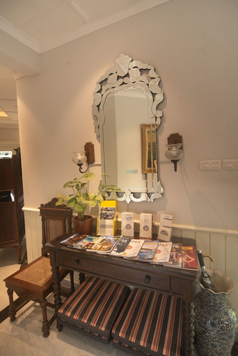 Food & Drinks 4, Front One Boutique Baluran Malang, Malang