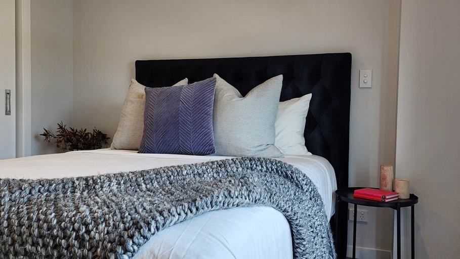 Enfield Lux- Brand New Apartment, Waitakere