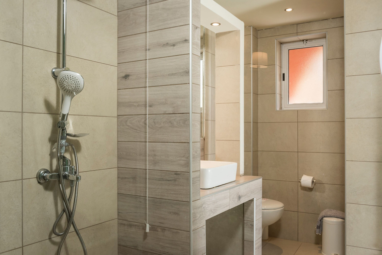 Bathroom 5, Orpheas Resort - Adults Only, Crete