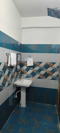 Bathroom 4, The Nature's Beauty, Nainital