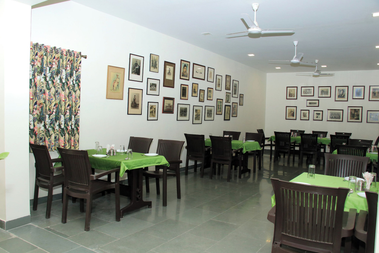 Food & Drinks 5, Nilambag palace, Bhavnagar