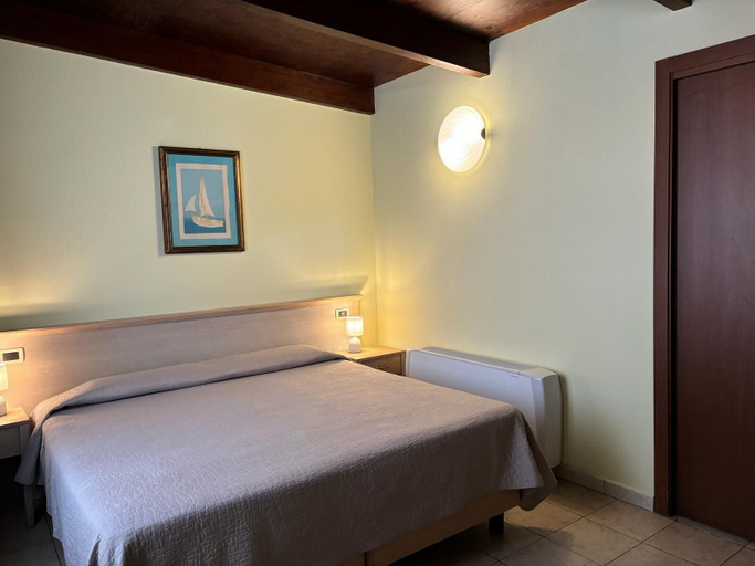 Bedroom 3, Hotel delle Rose, Imperia