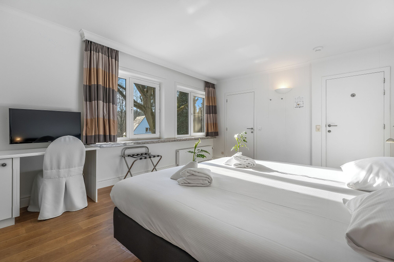 Bedroom 5, Domein Martinus, Antwerpen