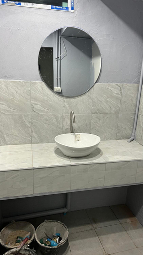 Bathroom 7