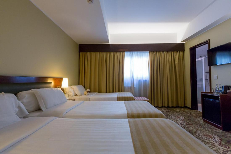 Bedroom 2, Hotel Sao Jose, Ourém