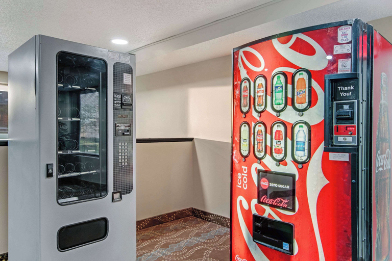 Food & Drinks 5, Sleep Inn near I-80 and I-94, Cook