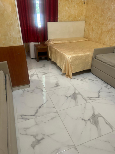 Others 5, Termini Golden house, Rome