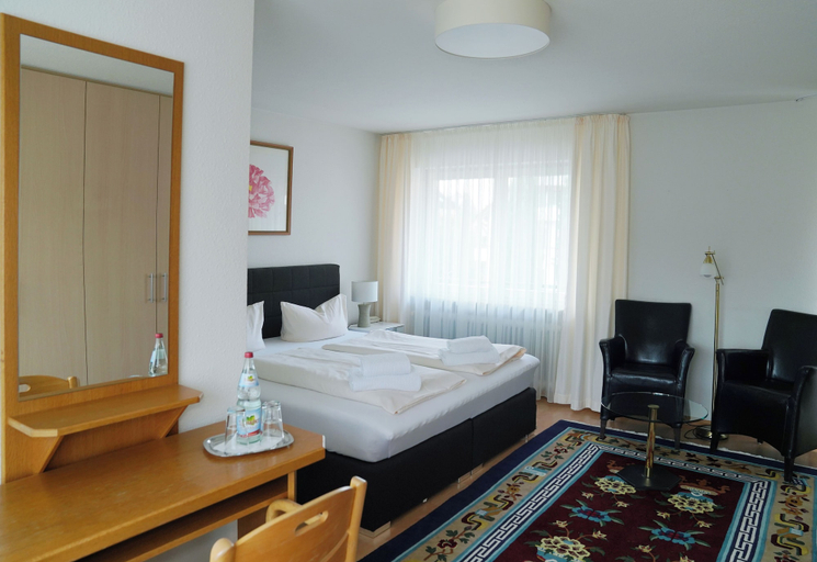 Bedroom 3, Hotel Hofmann zur Mühle Garni, Breisgau-Hochschwarzwald