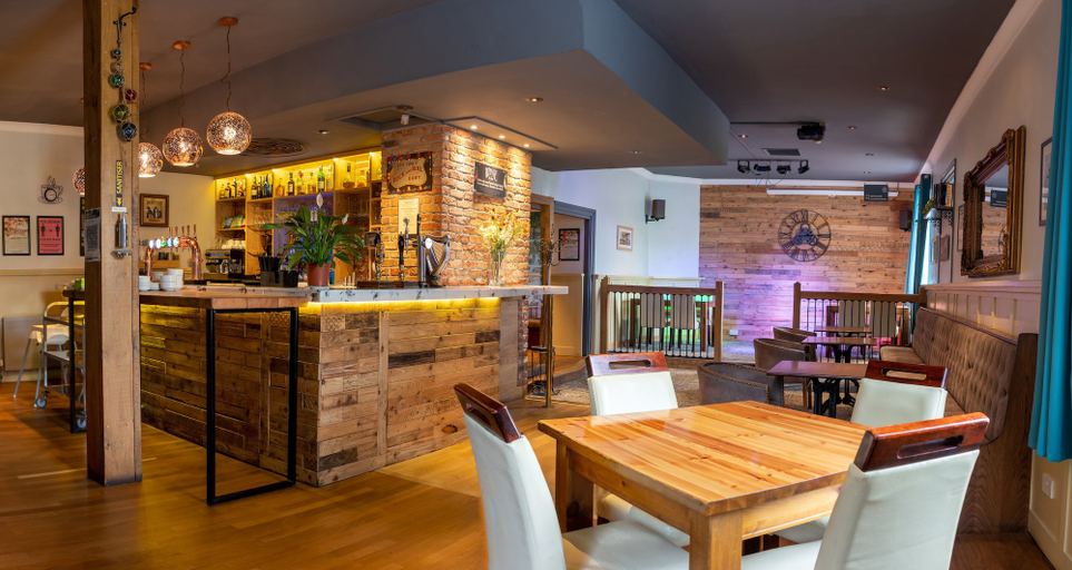 Food & Drinks 4, Walnut Tree Inn, Northamptonshire