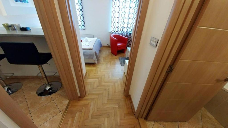 3, Atos, Belgrade