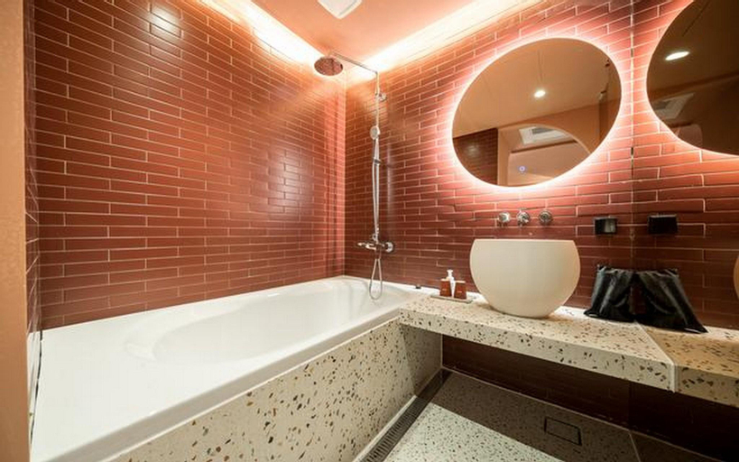 Bathroom 8