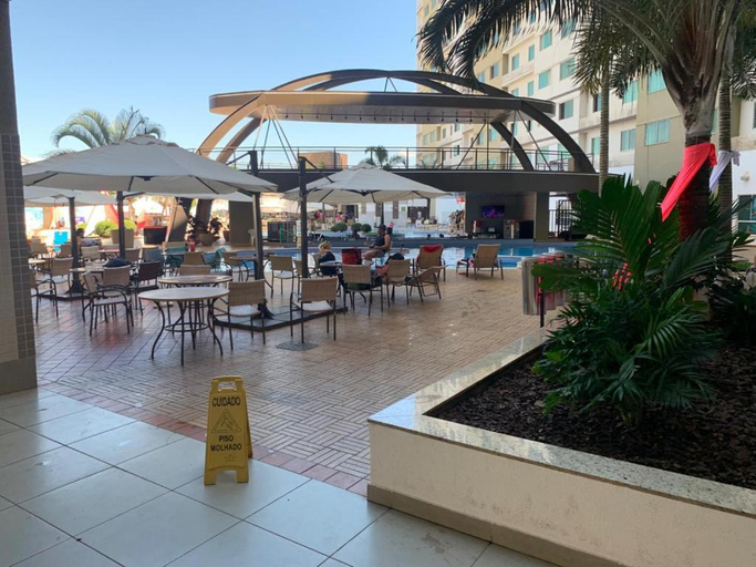 Food & Drinks 4, Boulevard Park, Caldas Novas