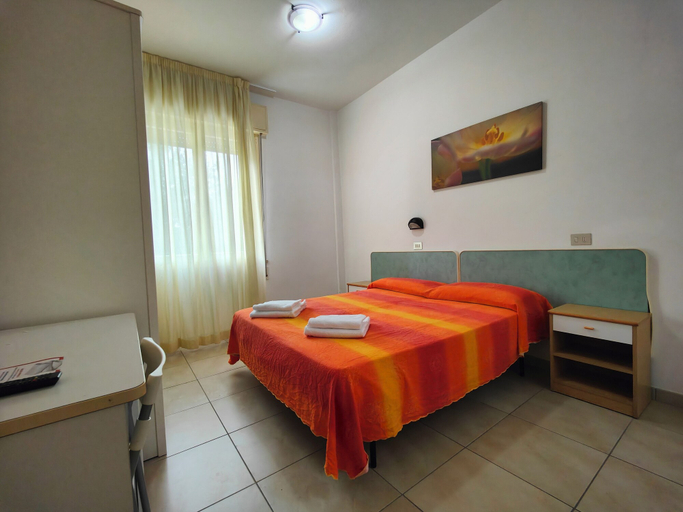 Bedroom 2, Hotel Ben Hur Beach & Breakfast, Forli' - Cesena