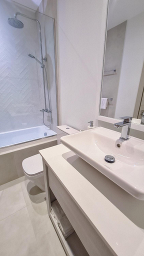 Bathroom 5, Unforgettable 3BR Luxury Villa at Porter's Place