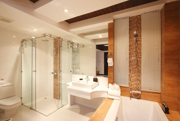 Bathroom 3, Rayaburi Hotel Patong, Phuket Island