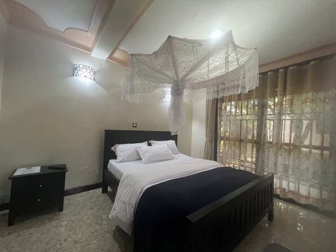 Bedroom 3, Montane Safaris Hotel, Fort Portal