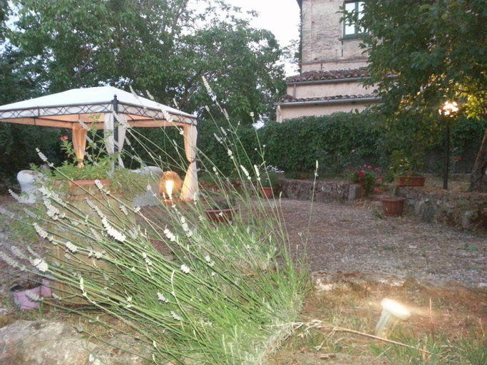 Others 2, Acquasale, Cosenza