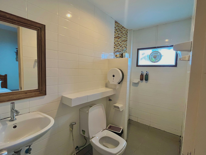 Bathroom 4, Baan Baramee House, Muang Chiang Rai