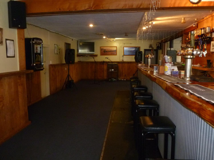 Others 4, Kaniere Hotel, Westland