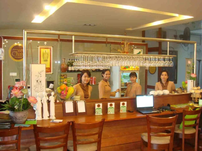Food & Drinks, Home Hotel Truong Cong Giai, Cầu Giấy