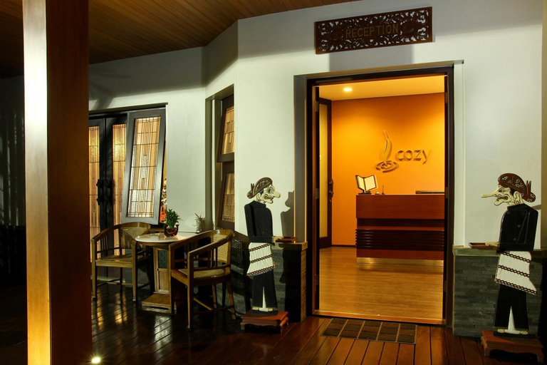 Public Area 2, COZY Boutique Guest House, Malang