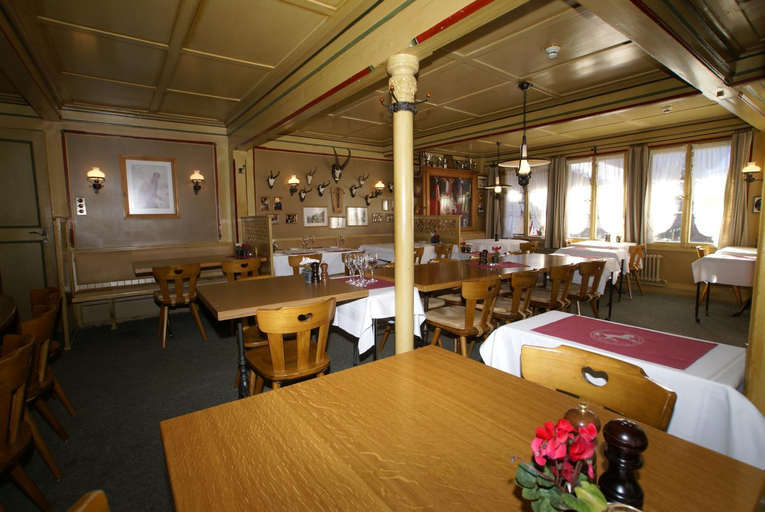 Food & Drinks 5, Posthotel Roessli, Saanen