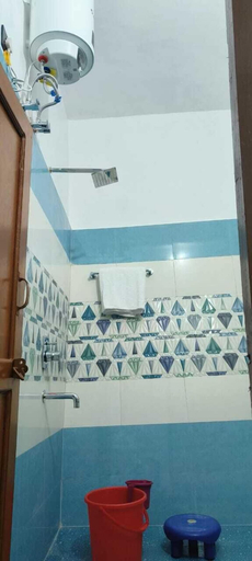 Bathroom 2, The Nature's Beauty, Nainital