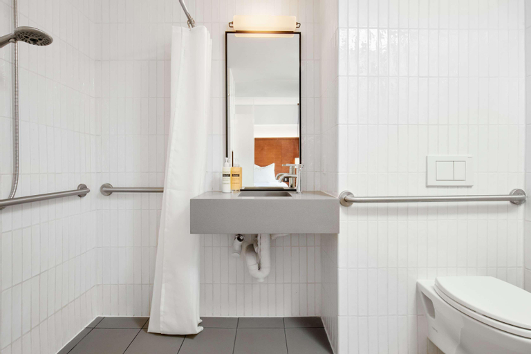 Bathroom 5